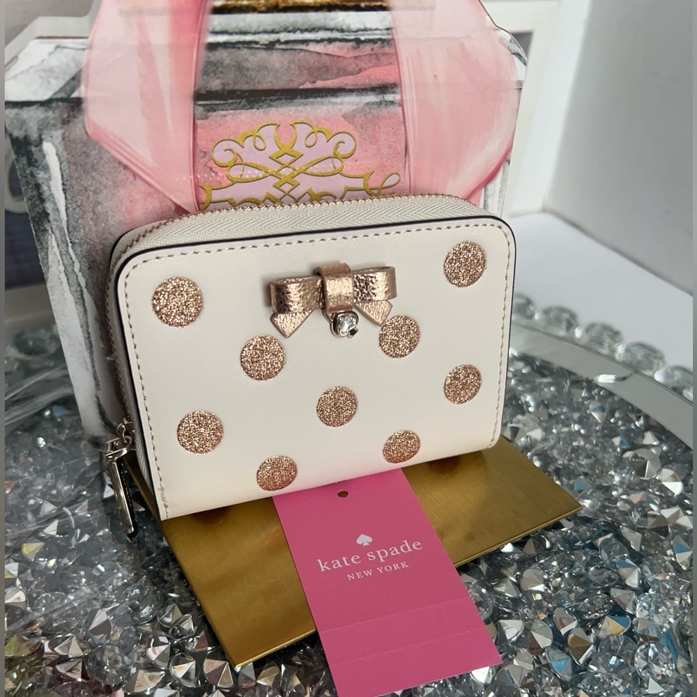 Kate Spade NWT Beige Wallet with glitter Gold Dots